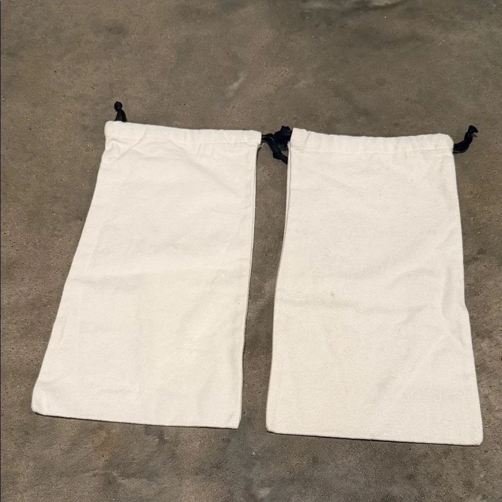 Authentic Bottega Veneta White Drawstring Dust Bags with Green Logo - Set of 2